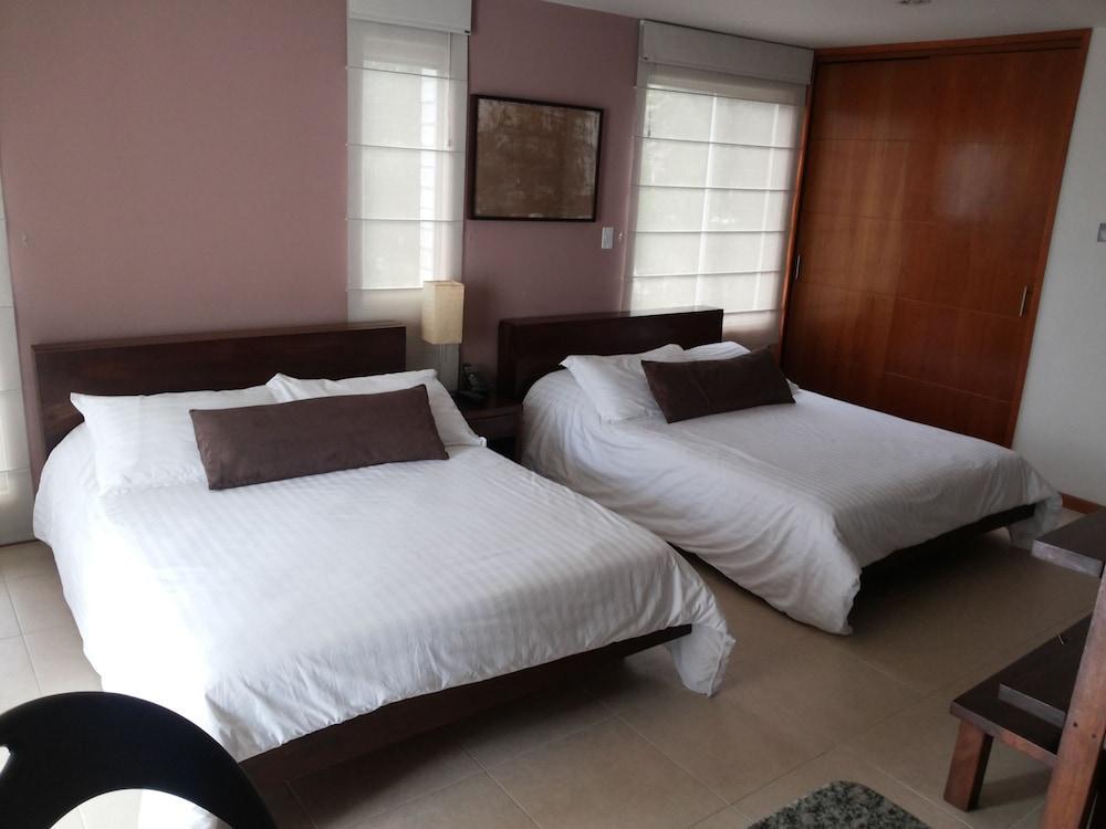 Cyan Suites Poblado By Mde Bnb Медельїн Екстер'єр фото