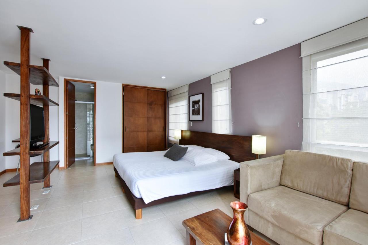 Cyan Suites Poblado By Mde Bnb Медельїн Екстер'єр фото