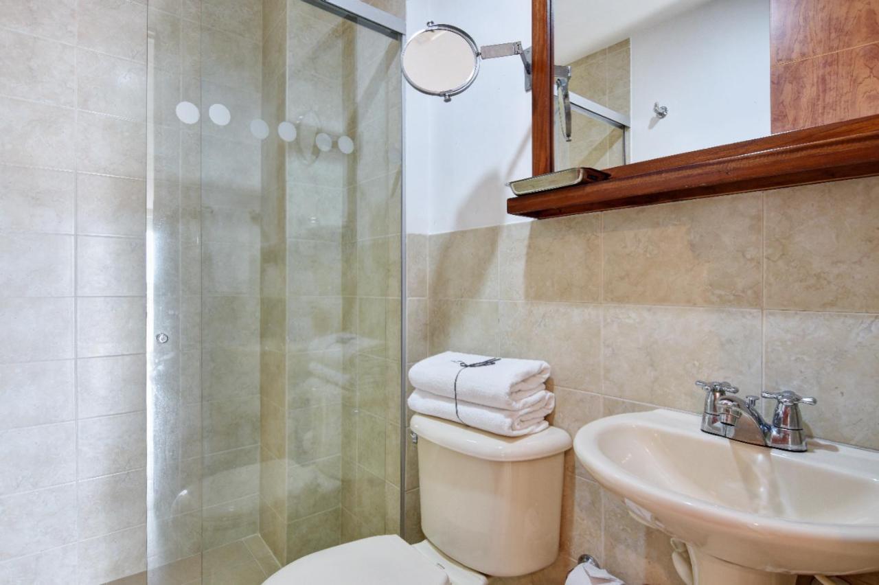 Cyan Suites Poblado By Mde Bnb Медельїн Екстер'єр фото